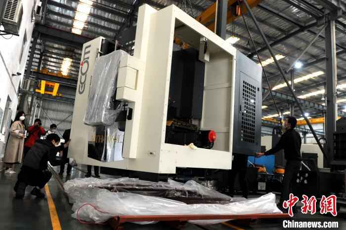 闽台精密机械产业园见闻：复工早 赶订单